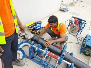 24/7 drain cleaning technicians working