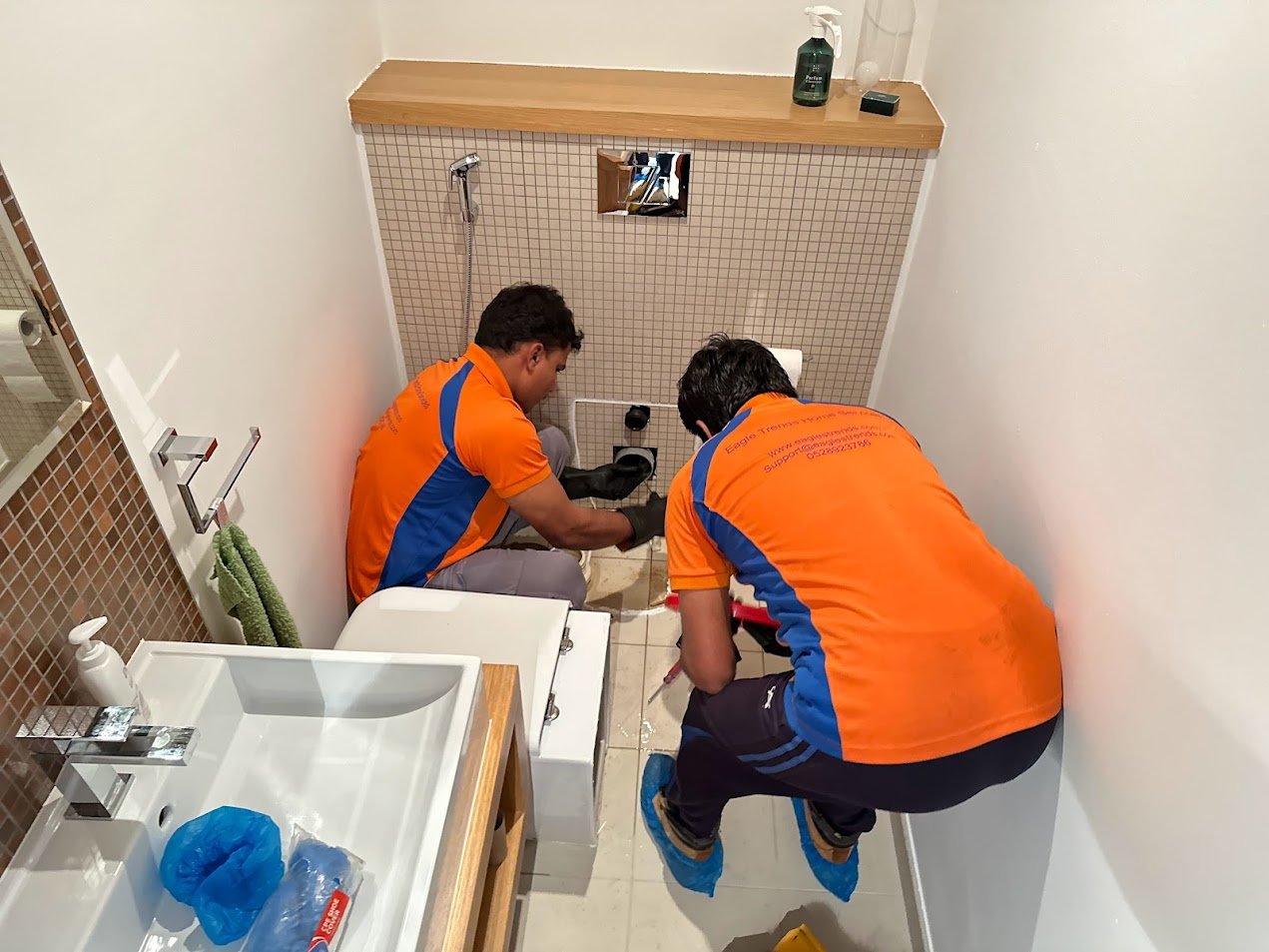 If your bathroom smells like sewer, it may be a riser or drain line issue. We use CCTV drain inspection and hydro jet cleaning to find and fix the real problem.